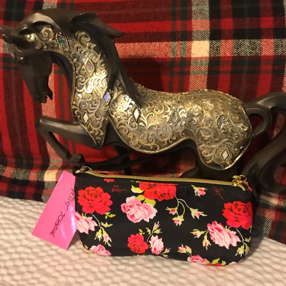 Wristlet - Picture 3 of 4